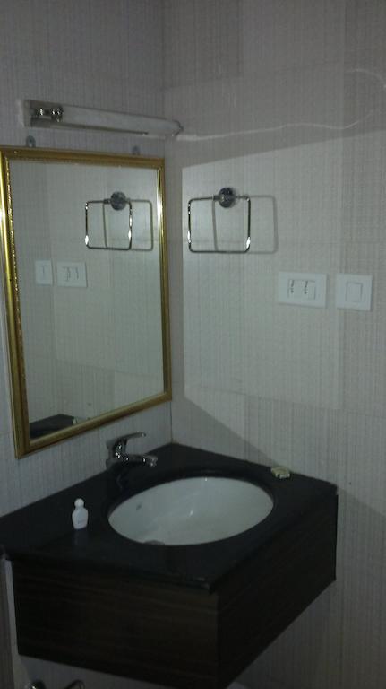 Hotel Sea Palace Kollam Camera foto